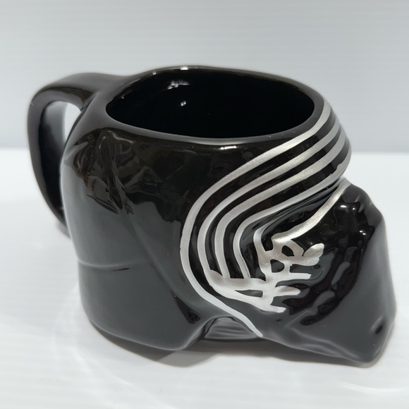 Set 3 Star Wars Stormtrooper, Captain Phasma, Kylo Ren 3D Sculpture Ceramic Mugs - Picture 6 of 13